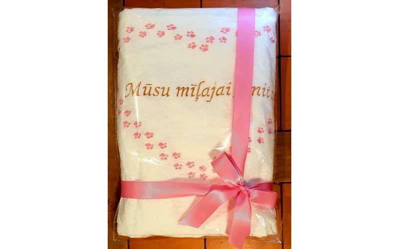 Pink heart with cats paws towel